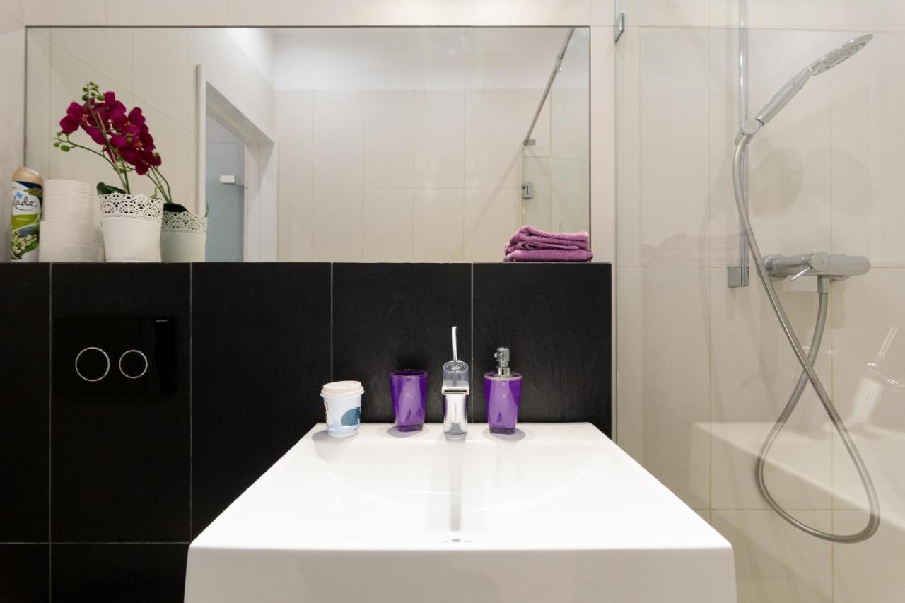 Secret Charm Fully Equipped Apt With Balcony Krakow Luaran gambar